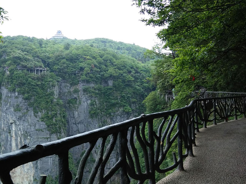 鬼谷混凝土棧道