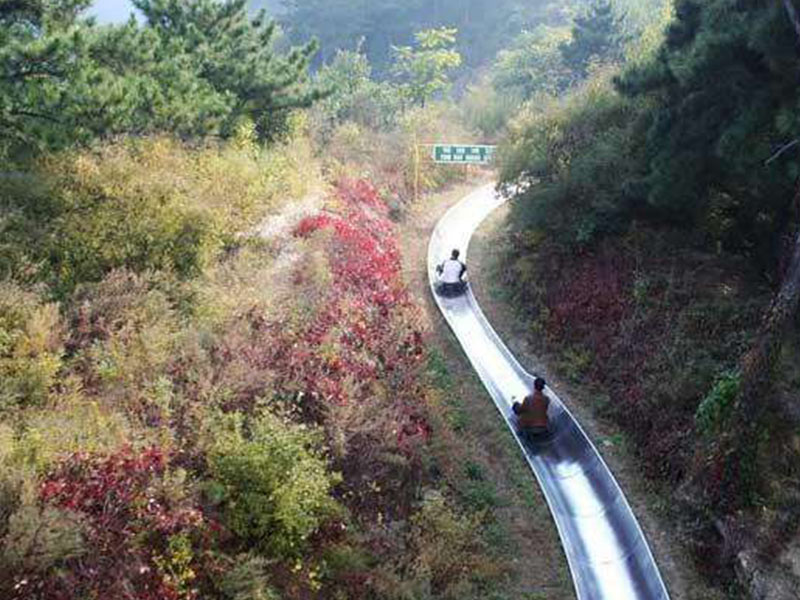 慕田峪長(zhǎng)城滑道